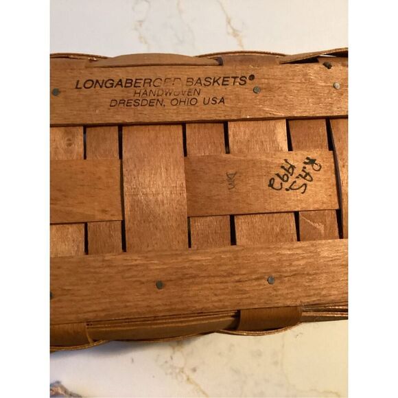 Longaberger 1992 Christmas Collection Season Greetings Basket with Insert Liner - Picture 6 of 10